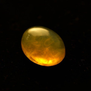 Australian Honey Opal – 11.21 Carat / 12.32 Ratti